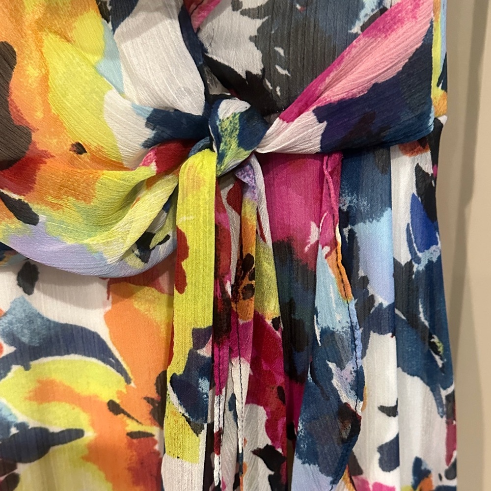 Vibrant Maggy London White, Navy, Fuchsia Pink, Green, Yellow Floral Print Dress - Picture 5 of 9